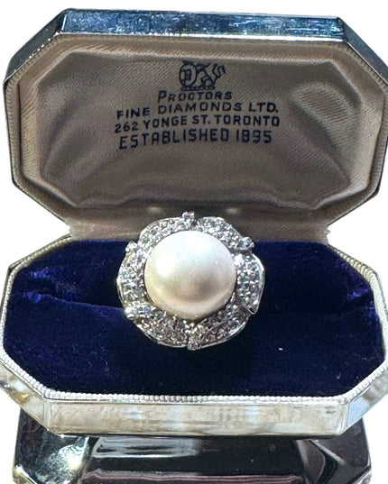 Stunning Lucas Lameth sterling silver pearl CZ stament ring