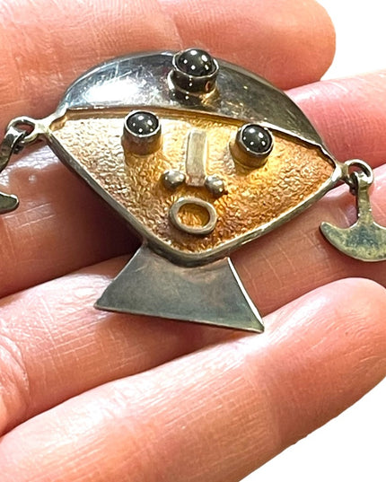 Vintage Bust Artwork Sterling silver Brooch Joaquin Taller Tinta Ecuador, 1950s