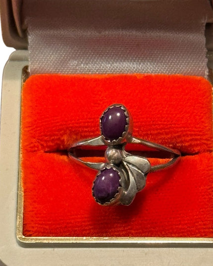 Elegant Vintage Sterling Silver 925 Native Southwestern Purple Stone Silver Ring