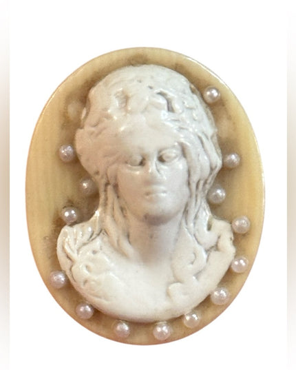 Elegant Antique art Deco early celluloid  Cameo Brooch