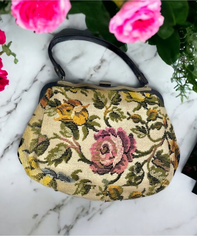 Vintage flower carpet bag hobo 1960s tapestry purse