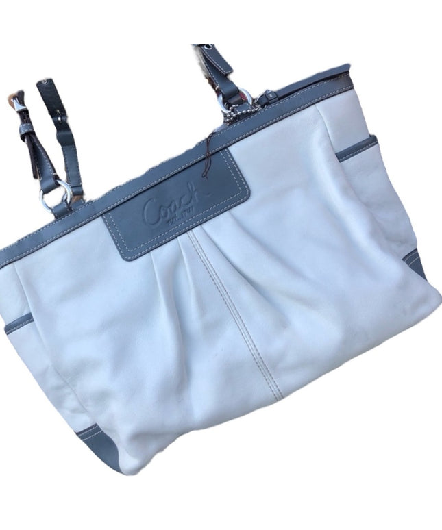 - Large F13759 Coach Leather bag shoulder white purse