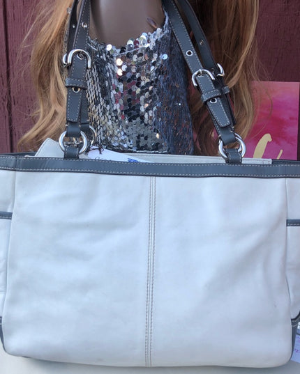 - Large F13759 Coach Leather bag shoulder white purse