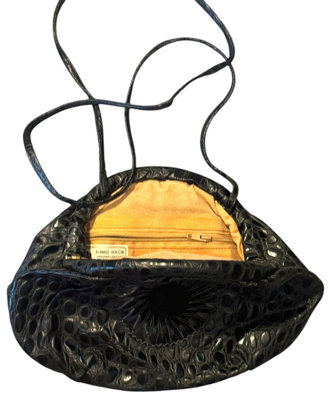 Vintage 1960s Lovely Textured Black Leather  Handbag shoulder purse
