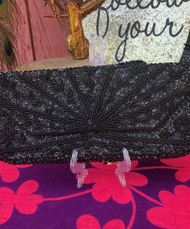 Vintage 1950s black bead sequin clutch