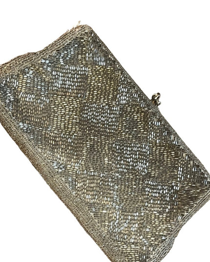 Vintage 1960s Silver metalic micro bead clutch