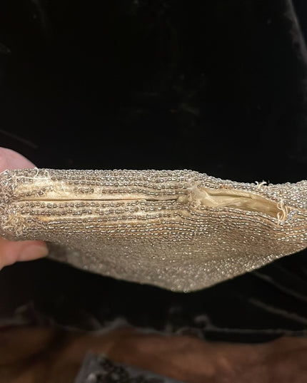 Vintage 1960s Silver metalic micro bead clutch
