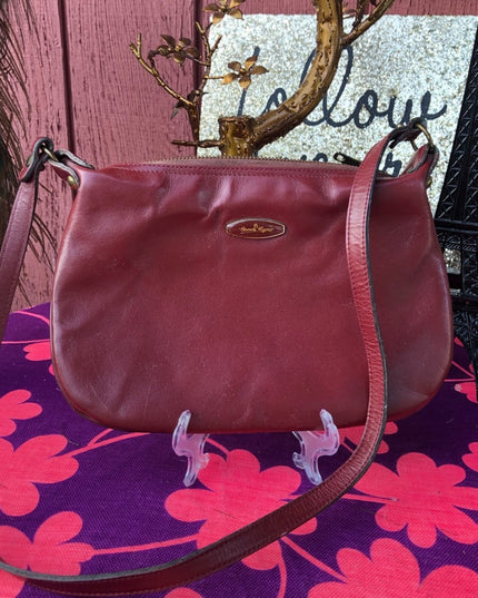 Vintage Etienne Aigner Burgundy Shoulder bag