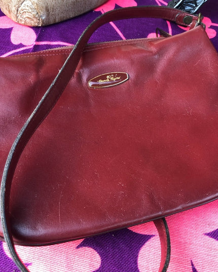 Vintage Etienne Aigner Burgundy Shoulder bag