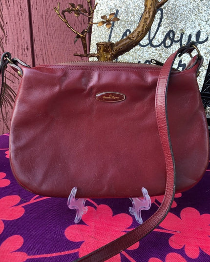 Vintage Etienne Aigner Burgundy Shoulder bag
