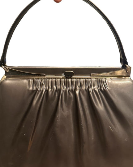 Elegant 1960s John Hart Silver & Black Jackie O style Women's Handbag Kiss Lock