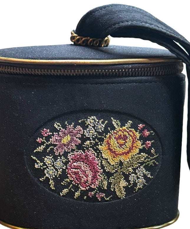 1940s RARE Small Vintage Tapestry petite point Hard bodied Bag Purse wristlet