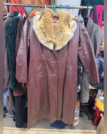 Vintage 1970s Brown Leather Attic Leather Coat /Coyote Fur Collar