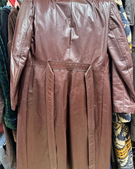 Vintage 1970s Brown Leather Attic Leather Coat /Coyote Fur Collar