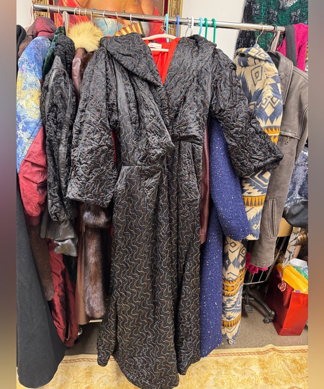 Vintage 1940s Morsam Black & Red Fancy Quilted Full Length Robe
