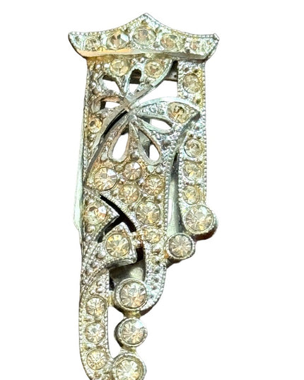 Vintage aged mid century rhinestone pot metal fur clip silver finish