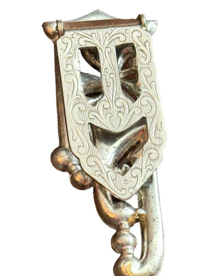 Vintage aged mid century rhinestone pot metal fur clip silver finish