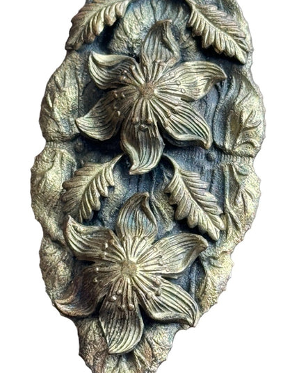Antiqued brassy finish scarf fur clip flower leaf finish