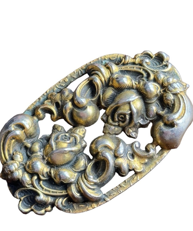 Antique brassy finish pinchbeck roses flower scrolled design brooch
