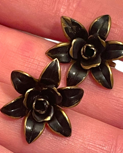 Antique Art deco 1920s brass black painted mourning flower screw back earrings