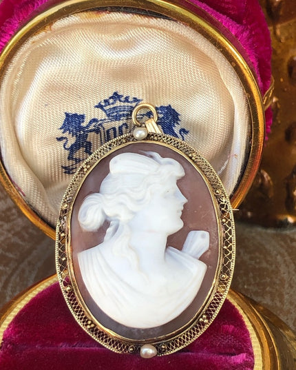 Antique 14k Large hand carved Cameo pendant brooch