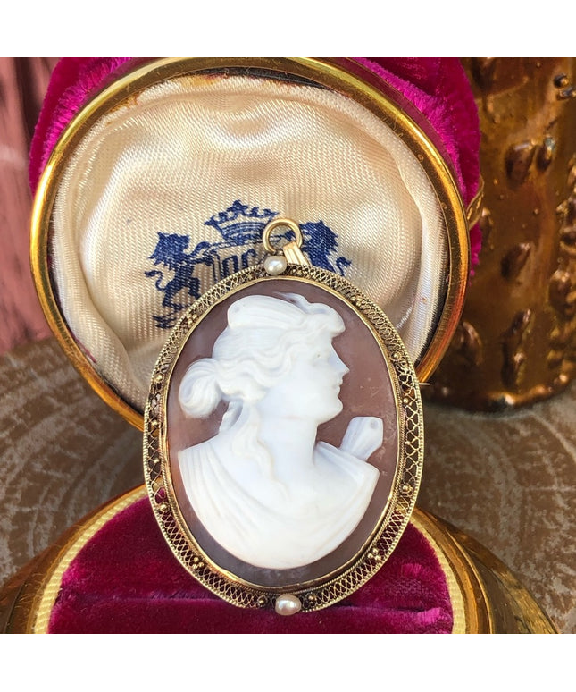 Antique 14k Large hand carved Cameo pendant brooch