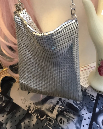 Vintage silver metal Whiting & Davis evening bag