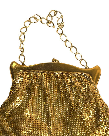 Vintage 1950s gold metal mesh chain mail Whiting & Davis wristlet evenin…
