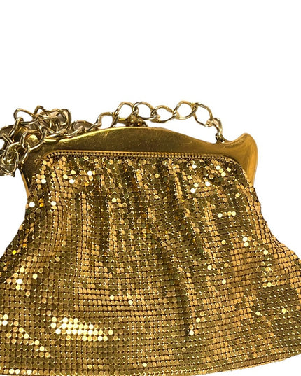 Vintage 1950s gold metal mesh chain mail Whiting & Davis wristlet evenin…