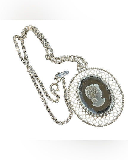 Vintage 1980s Whiting & Davis Intalgio Glass cameo silver finish Cameo necklace
