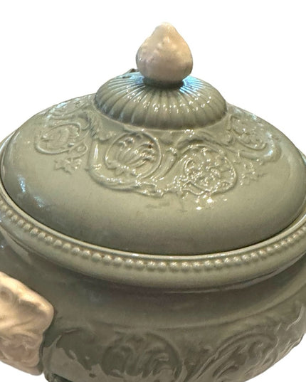 Wedgewood Medway England Etruria & Barlaston 'Medway Serving Bowl Ivory Green