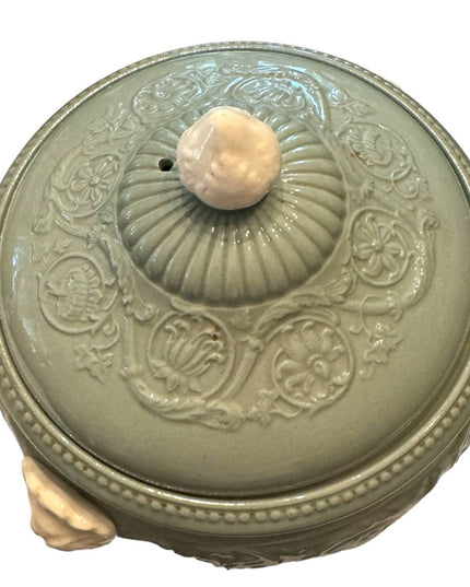Wedgewood Medway England Etruria & Barlaston 'Medway Serving Bowl Ivory Green