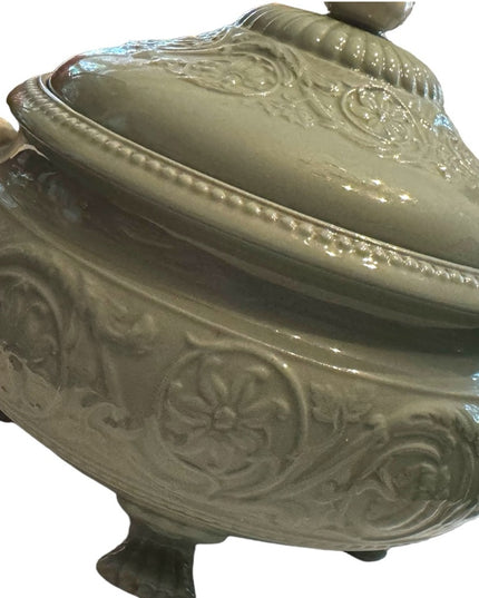 Wedgewood Medway England Etruria & Barlaston 'Medway Serving Bowl Ivory Green