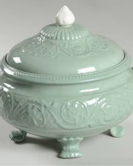 Wedgewood Medway England Etruria & Barlaston 'Medway Serving Bowl Ivory Green
