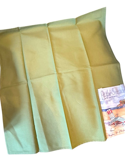 At the Seaside Brighton Beach Canada Green Dinner Lunch Napkins Set w pocket