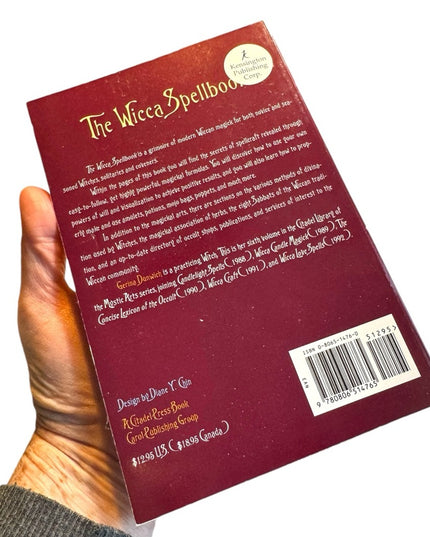 BOOK The Wicca Spellbook USA 1997 Gerina Dunwich 1997 SC