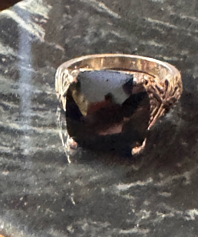 Vintage Sterling Silver 925 Scrollwork Ring with Cushion-Cut Black Onyx, Size 8
