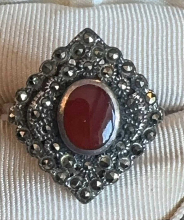 Vintage Sterling Silver 925 Carnelian & Marcasite Ring, US Size 6.5