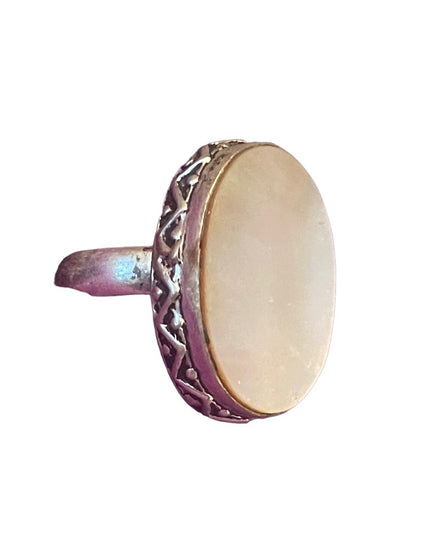 Large fancy MOP Indonesian ring silver finish