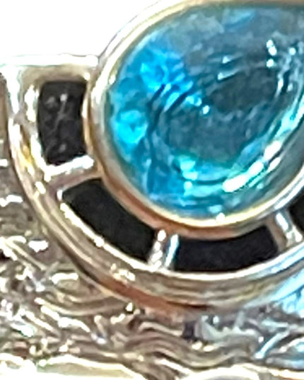 Vintage Sterling silver 925 Blue crystal fancy ring