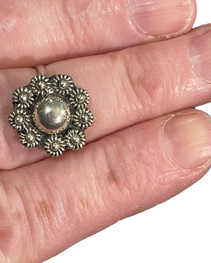 Vintage sterling silver 925 flower ring sz 7