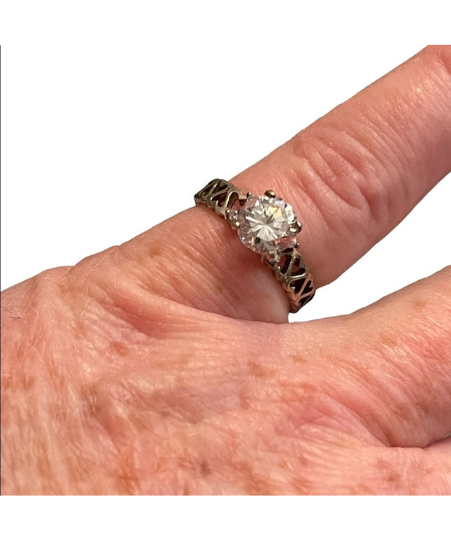 Vintage sterling silver 925 Cz Engagement ring