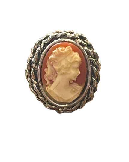 Lovely silver finish rope design Resin cameo ring