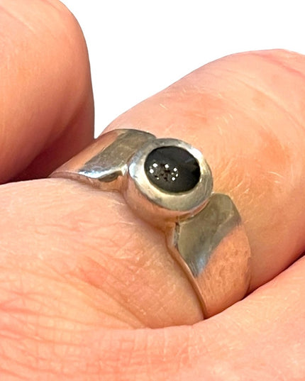 Vintage sterling silver 925 black onyx ring