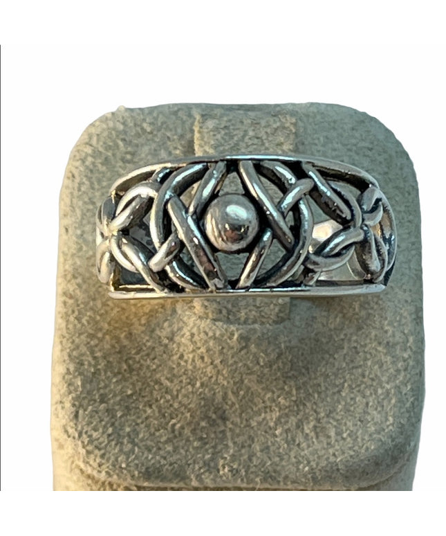 Sterling silver 925 celtic design ring 6.5