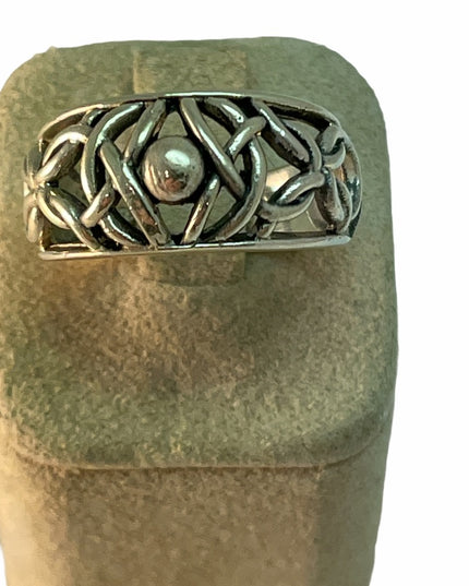 Sterling silver 925 celtic design ring 6.5