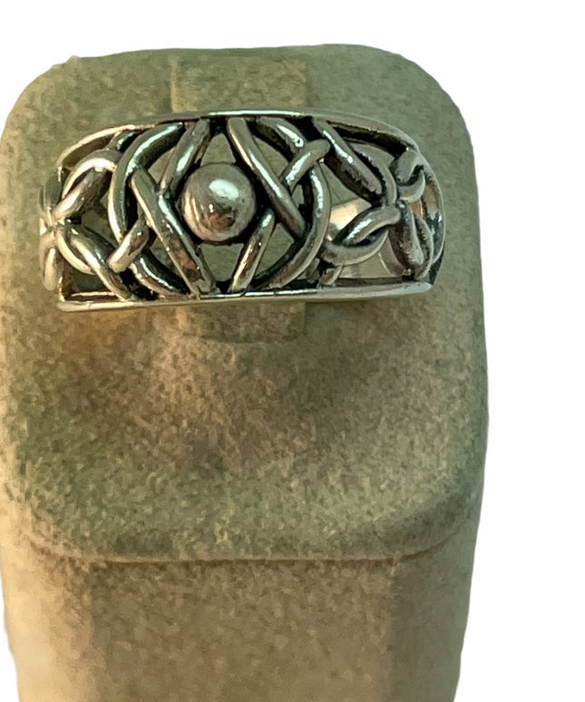 Sterling silver 925 celtic design ring 6.5