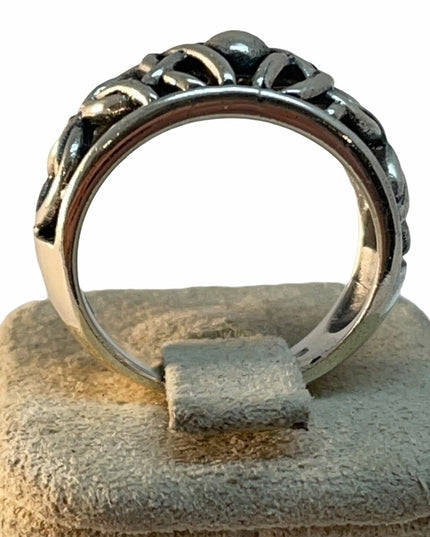 Sterling silver 925 celtic design ring 6.5