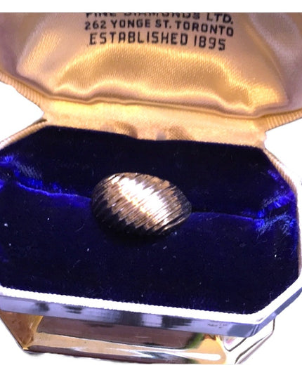 Vintage sterling silver domed ring
