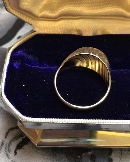 Vintage sterling silver domed ring